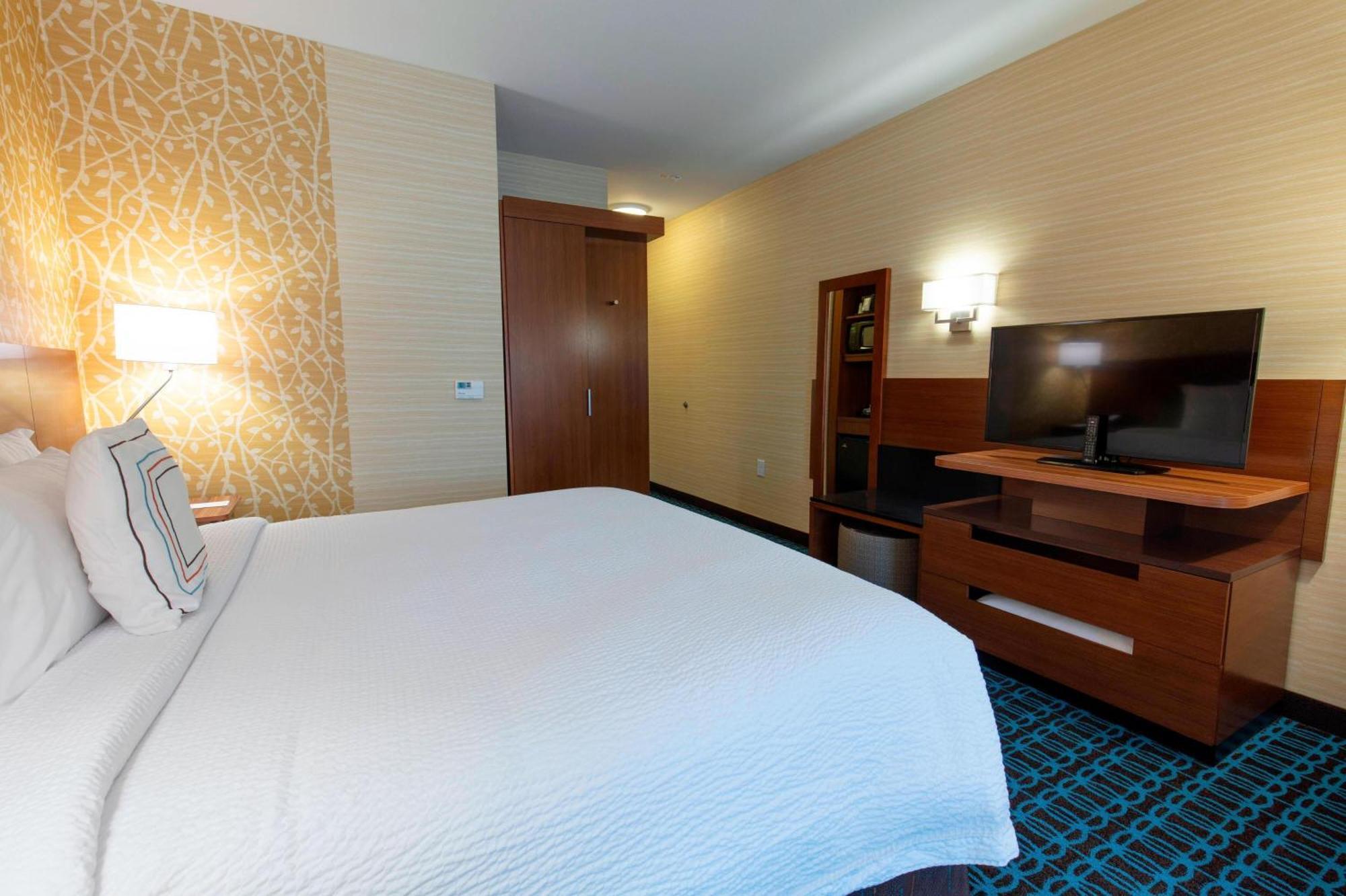 Fairfield Inn & Suites By Marriott Atlanta Woodstock Exterior foto